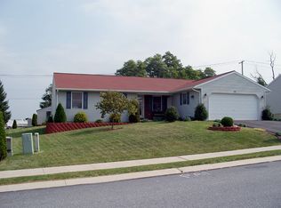 39 Edgemont Ln #L-0156, Newmanstown, PA 17073