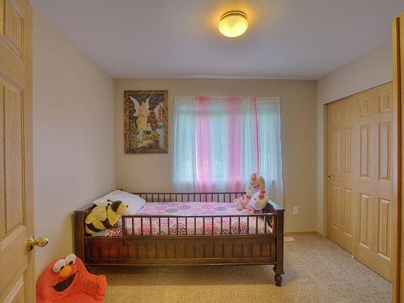 3rd image of 4512 325th Ave NE