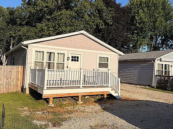 4th image of 418 Northvale Dr