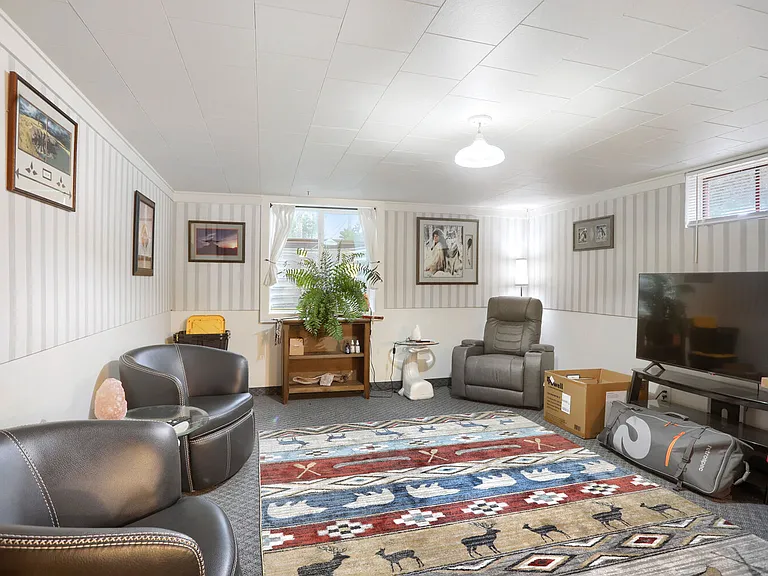 1508 Longs Peak Ave #3 — Photo 3