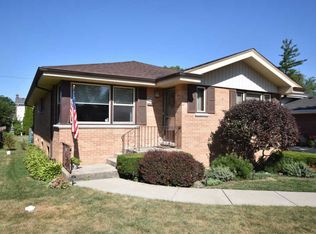 410 N Lincoln Ave, Park Ridge, IL 60068