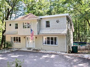 2133 Sky High Dr, Bartonsville, PA 18321