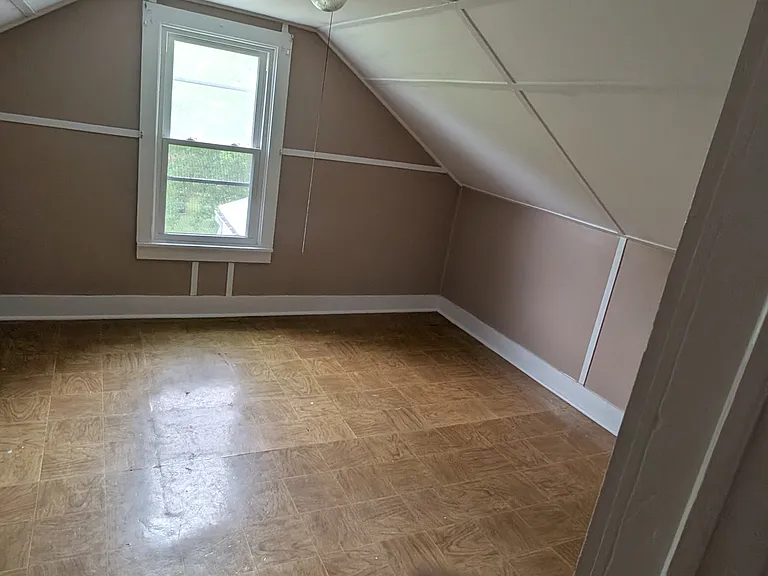 239 Ontario Street Ext — Photo 15