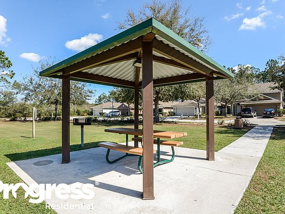 2nd image of 7039 Kendall Heath Way