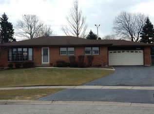 533 N Lawler Ave, Addison, IL 60101