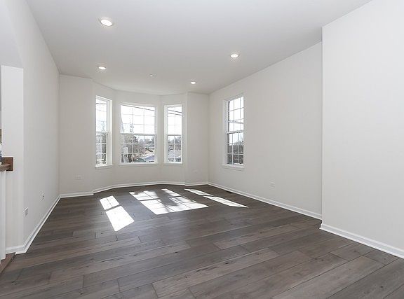 5th image of 9248 143rd St