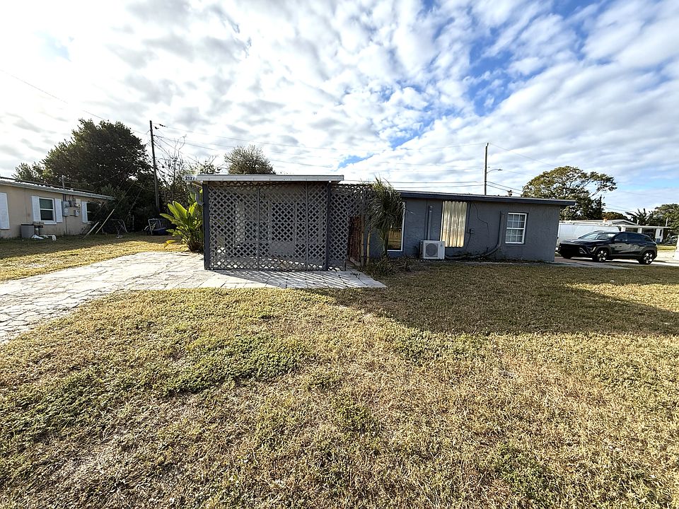 1st image of 2127 Smathers Cir N #B