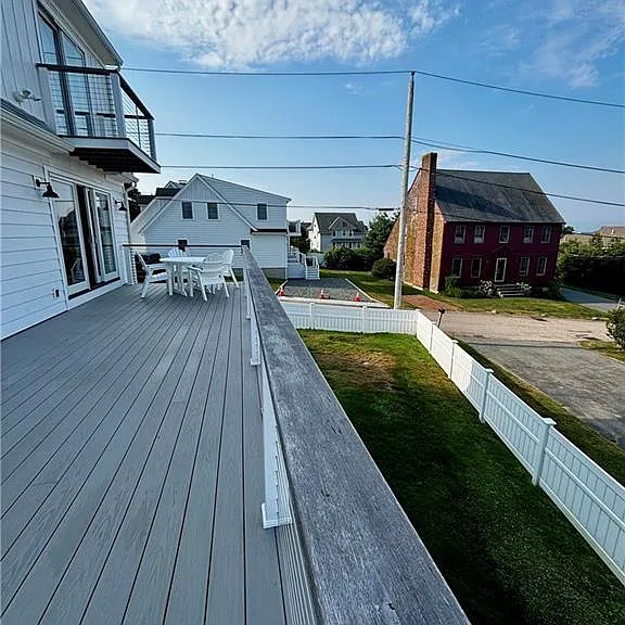 433 Wolcott Ave — Photo 11