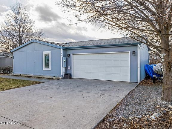 2nd image of 2807 N Sharon Dr
