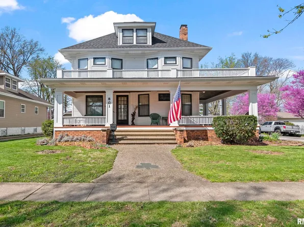 801 W Main Cross St, Taylorville, IL 62568