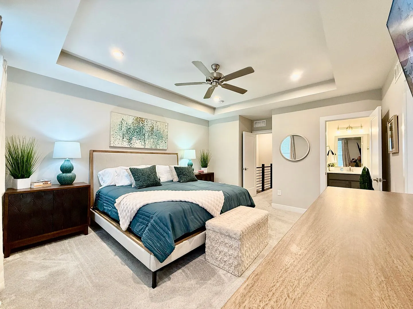 Stunning Executive Townhome Liberty Twp — Photo 4