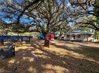 179 E Yeomans Ave, Labelle, FL 33935