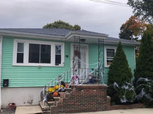 25 Highland Ct, Malden, MA 02148
