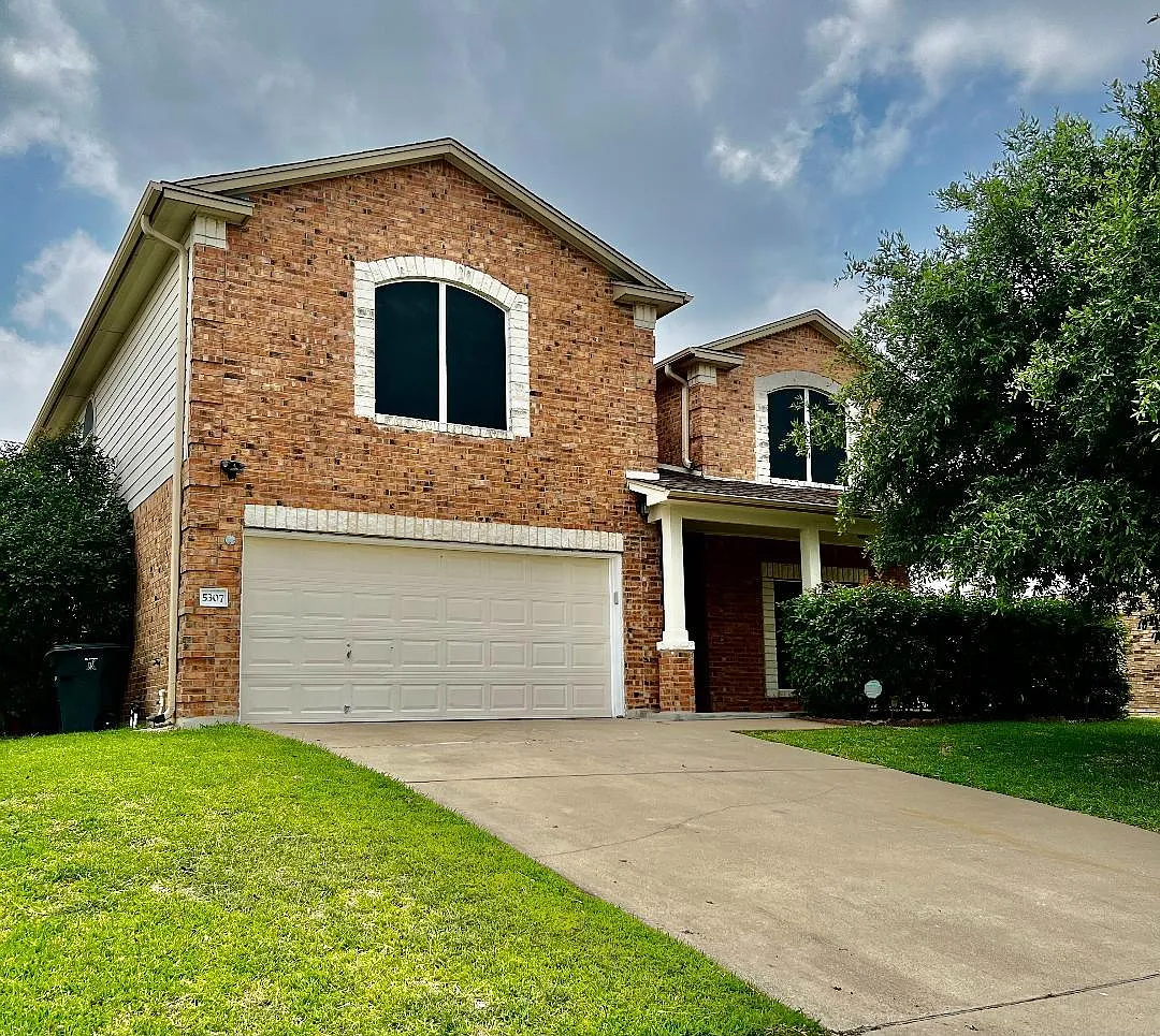 4 bed, 3368 sqft, $1,995 — Photo 2