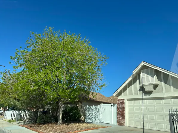 37718 Lasker Ave, Palmdale, CA 93550