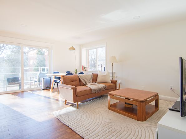 14 Concord Ave APT 318