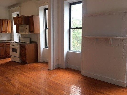 1st image of 101 W 106th St #3CC