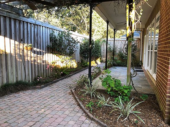 Back Porch & Courtyard