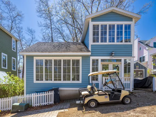 101 Maggie Ln, Michigan City, IN 46360