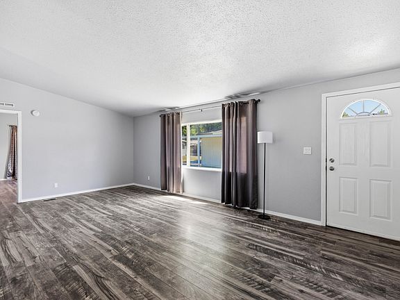 3rd image of 633 E Archwood Dr Unit 27