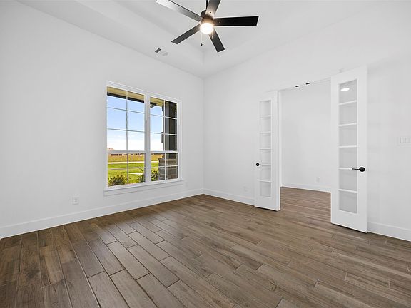 4th image of 152 Aanya Ln
