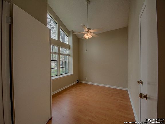 5th image of 15226 Bent Moss St