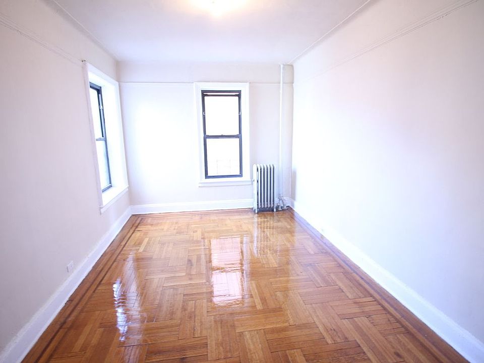 2nd image of 7201 Ridge Blvd APT B8