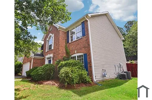 2455 Beckenham Pl Photo 1