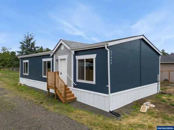 37499 Crabtree Dr, Crabtree, OR 97335