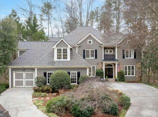 140 Charleston Cir, Roswell, GA