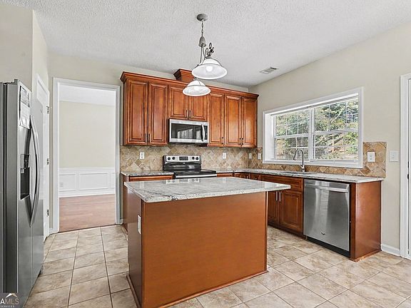 5th image of 3745 Deauville Way