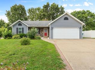 500 Nottingham Dr, Troy, IL 62294