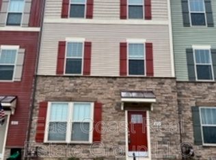 8854 Shady Pines Dr, Frederick, MD 21704