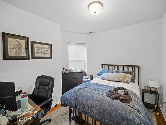 5th image of 3119 N Sheffield Ave #3