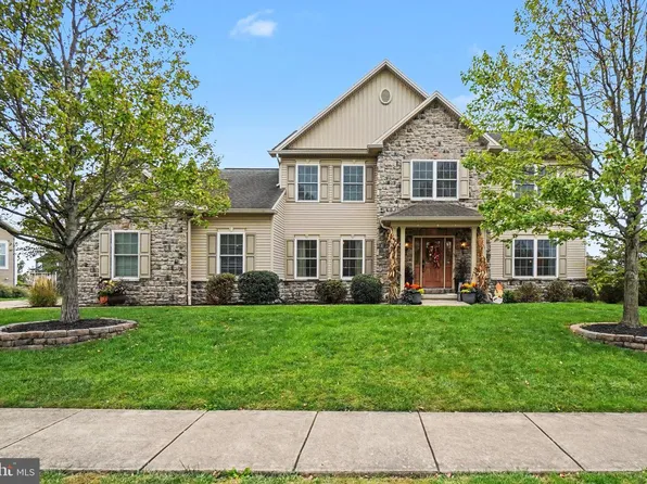 5997 Camden Dr, Harrisburg, PA 17112