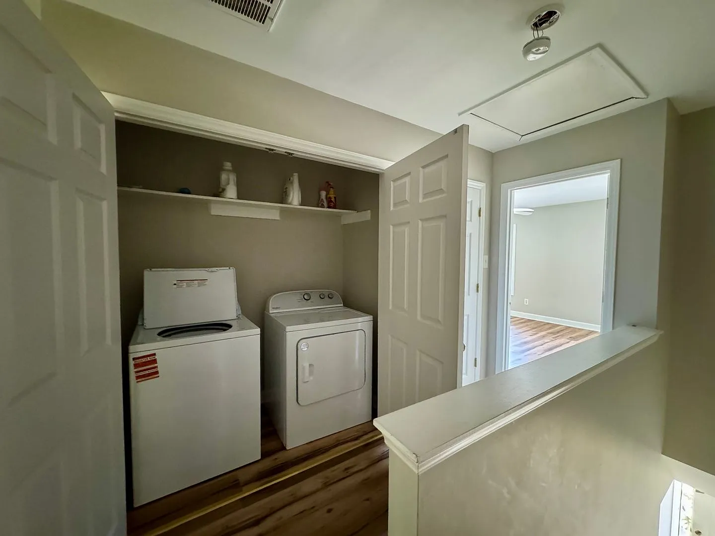 Spacious 3 BR / 3 BA Duplex Unit Steps from Bolin Creek Trail Unit B — Photo 4