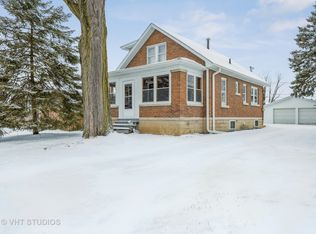 306 Chaney Ave, Crest Hill, IL 60403