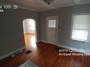 321 W 10th St, Davenport, IA 52803