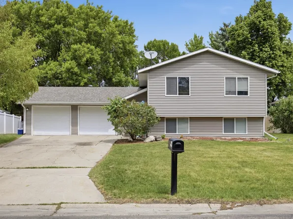 3022 14th Ave S, Moorhead, MN 56560