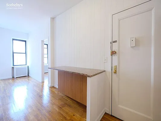 Rented by Sotheby's International Realty | media 11