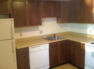 316 N 6th St APT 103, Leavenworth, KS 66048