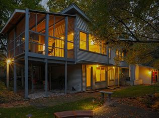 2331 Springhill Dr, Kalamazoo, MI 49008
