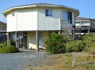 1301 N Shore Dr, Surf City, NC 28445