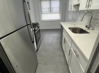 67-55 198th St #3F, Fresh Meadows, NY 11365