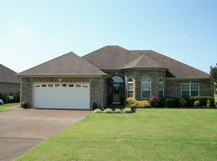 1391 Pennell Ln, Dyersburg, TN 38024