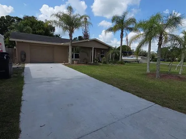 230 E 6th St, Chuluota, FL 32766