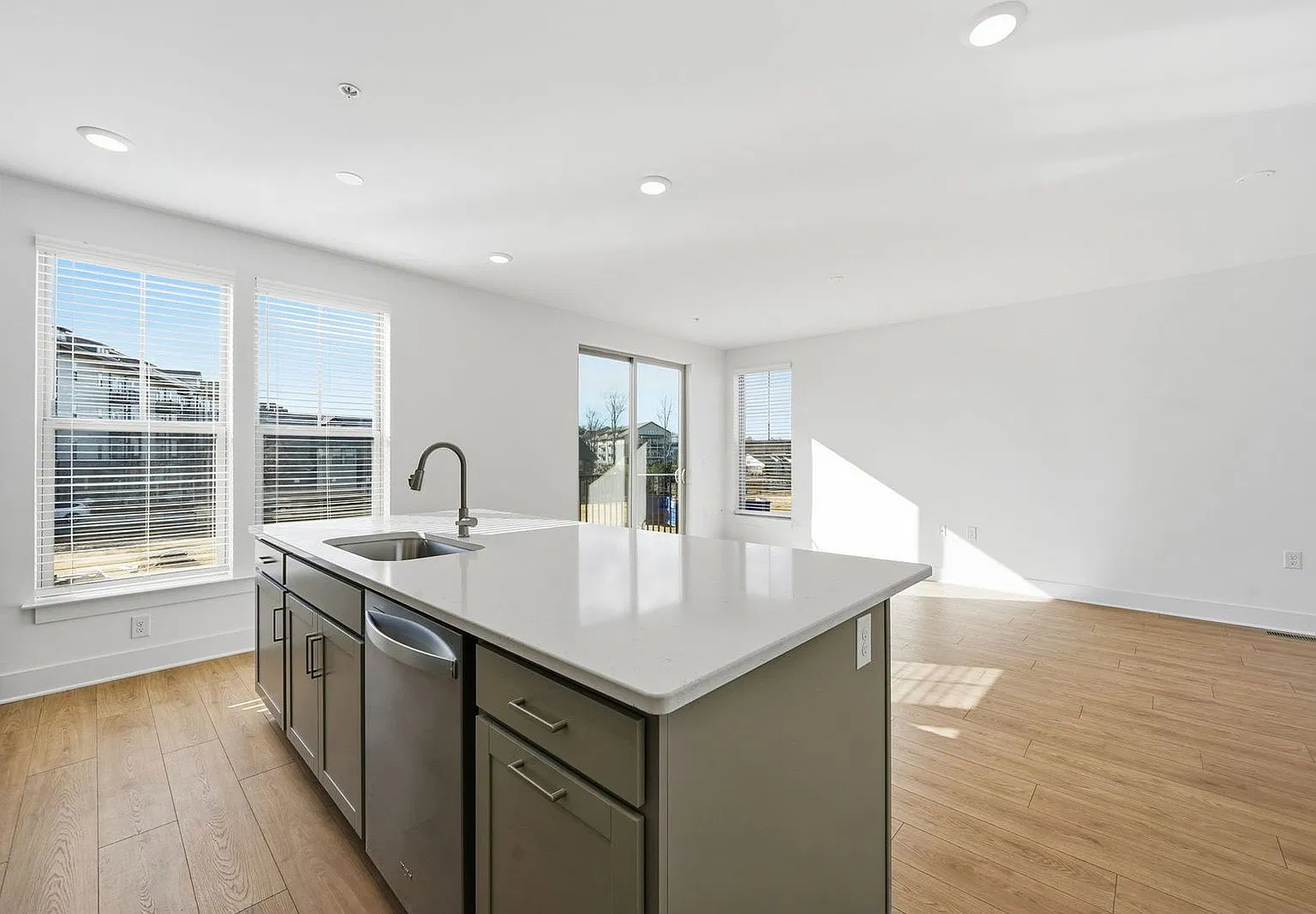 2 bed, 2.5 bath, 1563 sqft, $2,150 — Photo 1