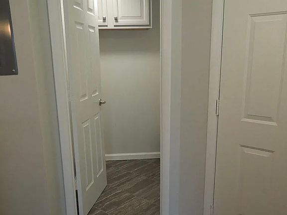 4th image of 795 Hammond Dr APT 213