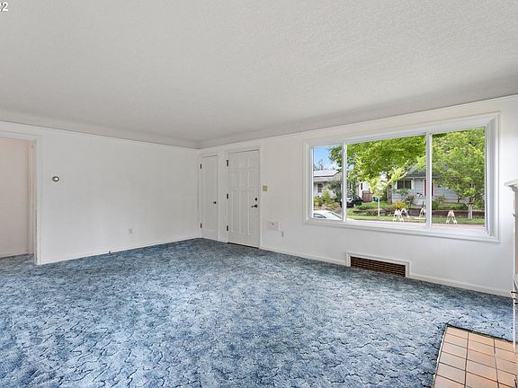 5th image of 7605 N Kerby Ave