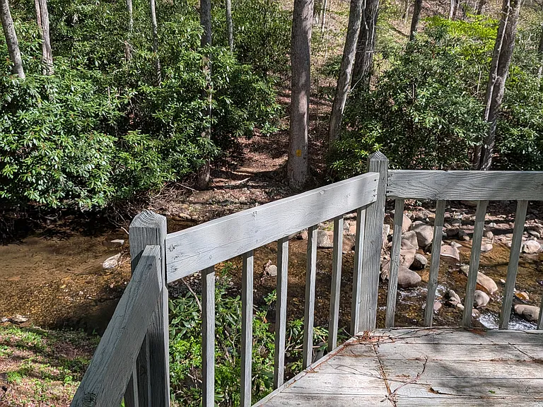 326 Cove Creek Rd — Photo 20